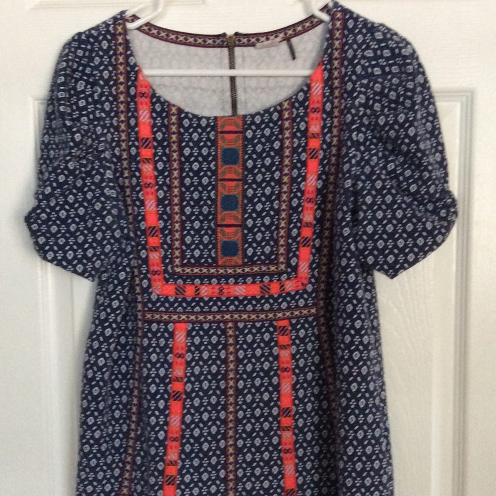 Akemi + Kin Tunic